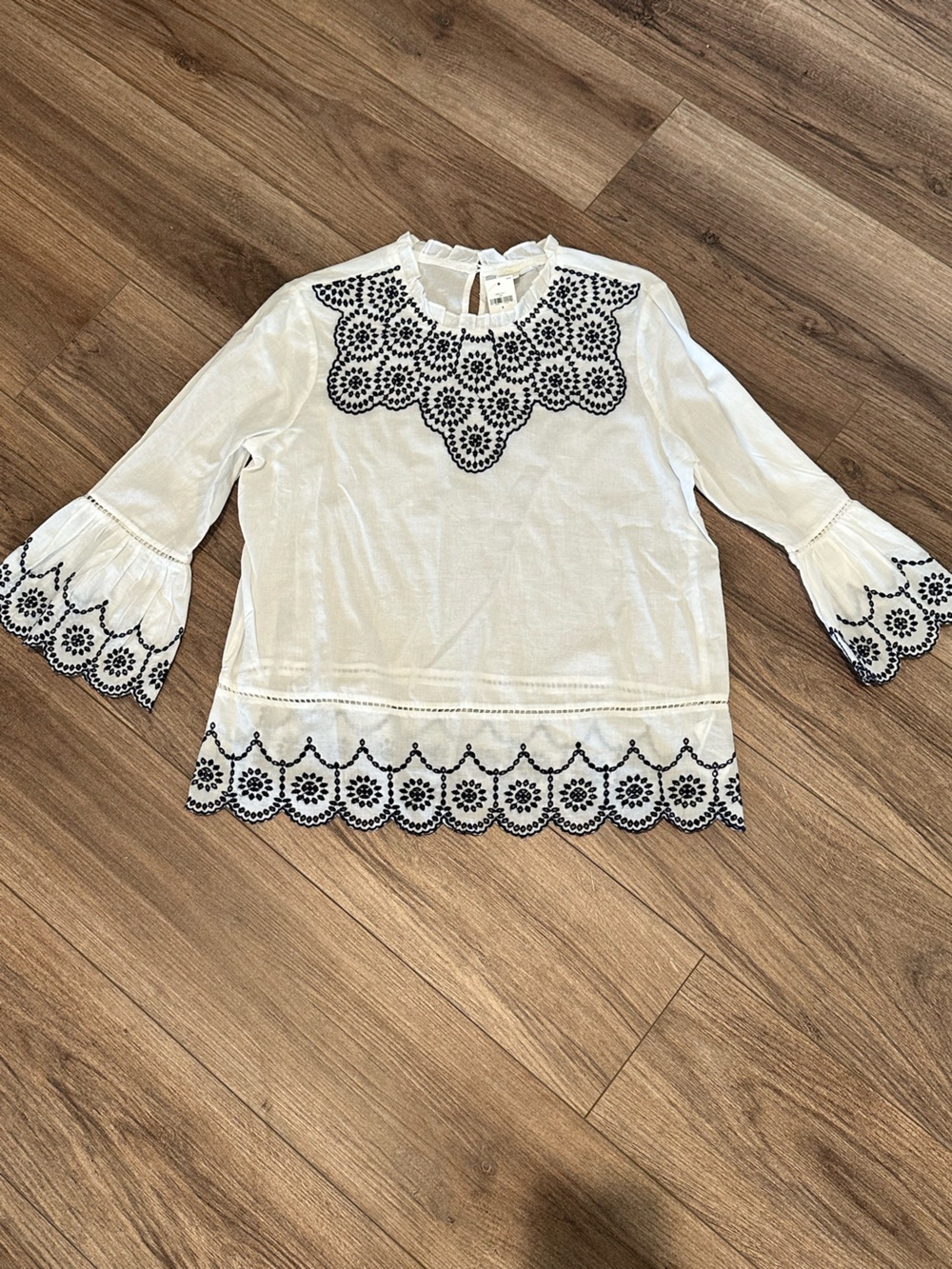 NWT! GAP White Blouse with Black Scalloped Embroidery
